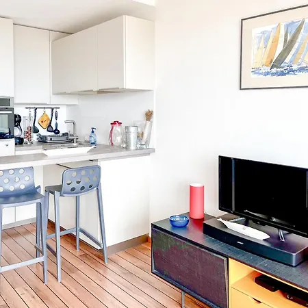 Les Pieds Dans Leau Acces Direct Sur La Cote Sauvage - 2 Pers Apartment