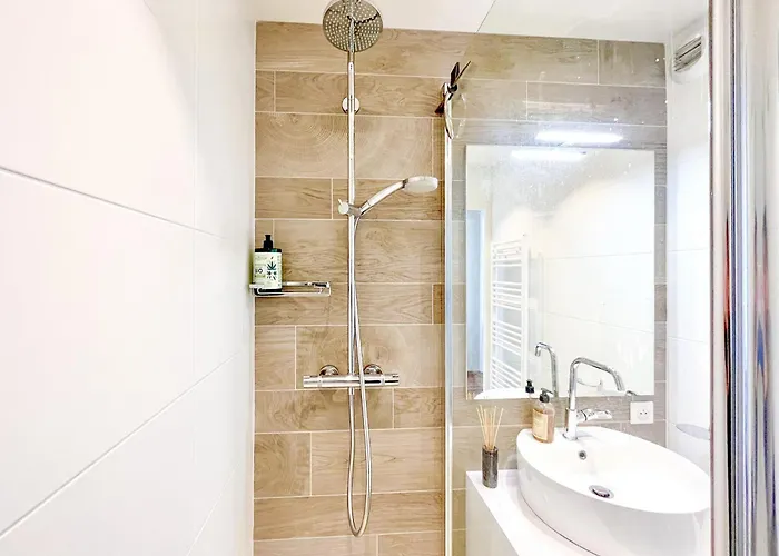 Les Pieds Dans Leau Acces Direct Sur La Cote Sauvage - 2 Pers *